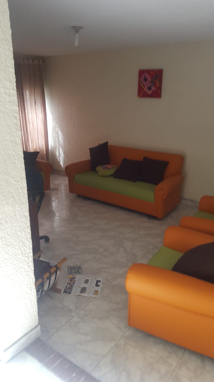 Casa en venta en Villa Luz, Bogotá · foto 4 de 14
