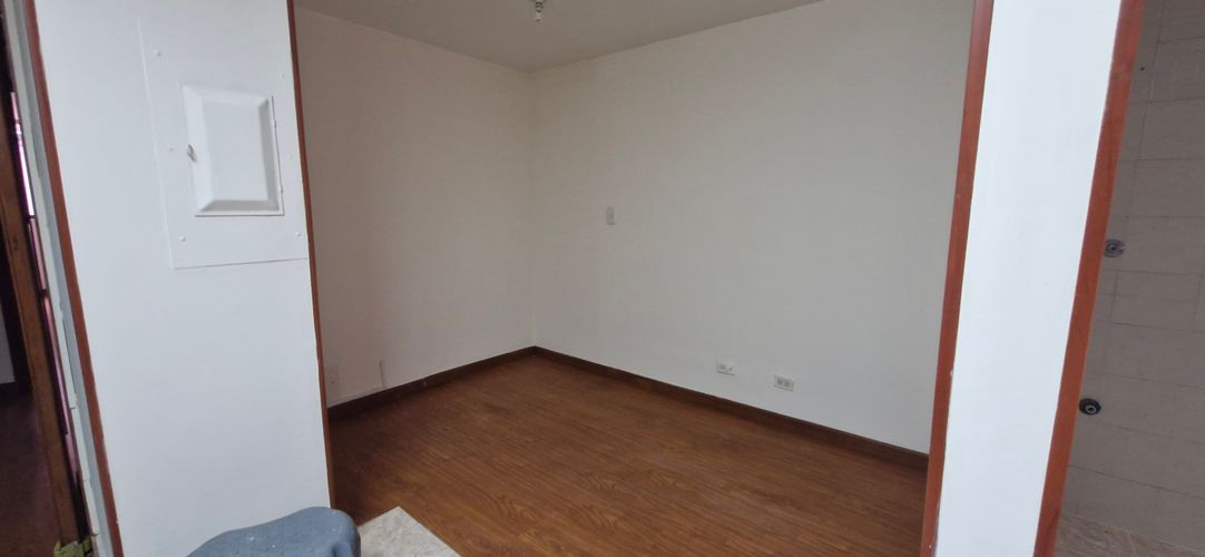 Apartamento de 4 alcobas en venta en Cedritos, Bogotá, 220 m² · foto 4 de 17