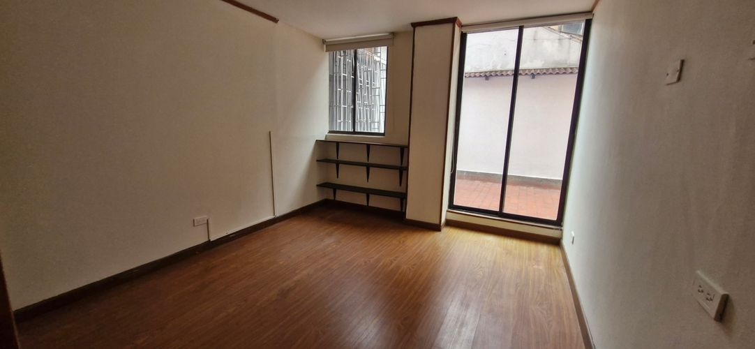 Apartamento de 4 alcobas en venta en Cedritos, Bogotá, 220 m² · foto 5 de 17