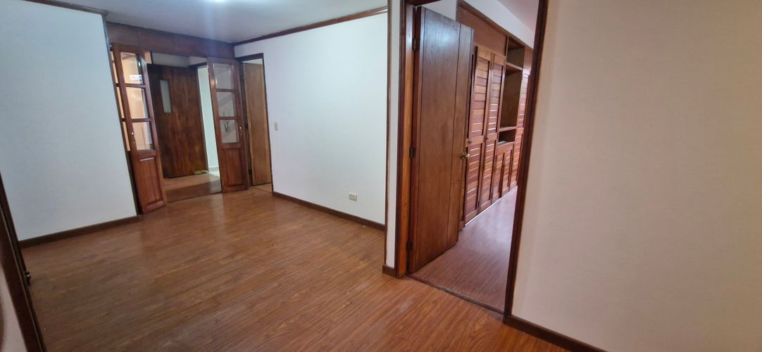 Apartamento de 4 alcobas en venta en Cedritos, Bogotá, 220 m² · foto 10 de 17
