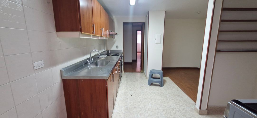 Apartamento de 4 alcobas en venta en Cedritos, Bogotá, 220 m² · foto 15 de 17