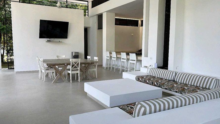 Casa de 5 alcobas en venta en Miraflores, Girardot, 518 m² · foto 7 de 23
