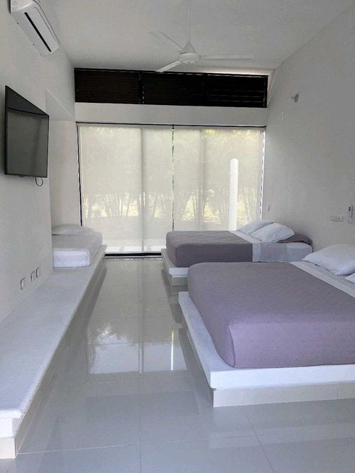 Casa de 5 alcobas en venta en Miraflores, Girardot, 518 m² · foto 13 de 23