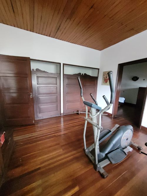 Casa de 9 alcobas en venta en Sevilla, Medellín, 378 m² · foto 2 de 24