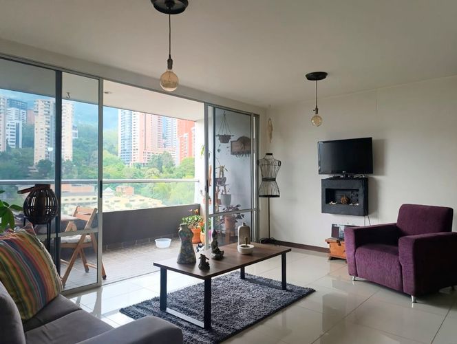 Apartamento de 3 alcobas en venta en El Poblado, Medellín, 116 m² · foto 2 de 19