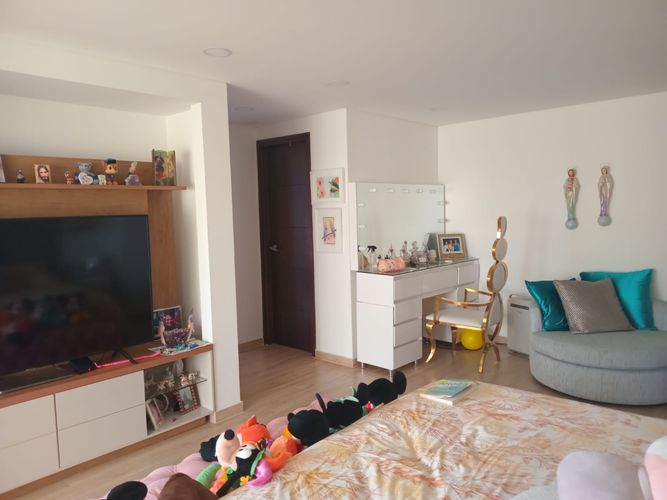 Apartamento de 4 alcobas en venta en El Poblado, Medellín, 760 m² · foto 7 de 20