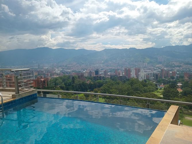 Apartamento de 4 alcobas en venta en El Poblado, Medellín, 760 m² · foto 20 de 20