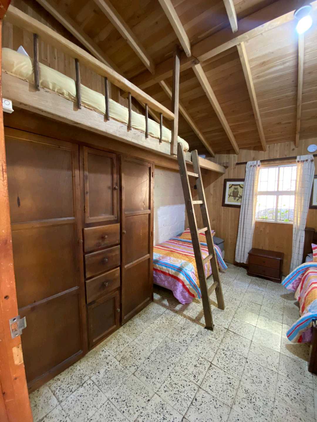 Casa en Arriendo en Santa Elena, Medellín