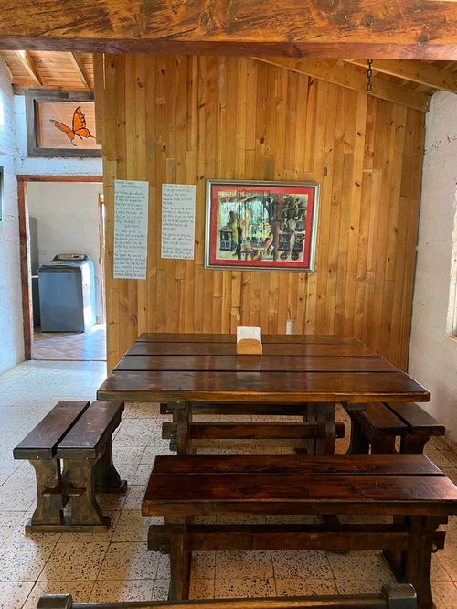 Casa en arriendo en Santa Elena, Medellín, 1700 m² · foto 16 de 24