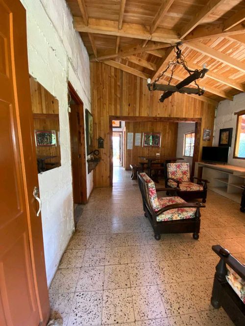 Casa en arriendo en Santa Elena, Medellín, 1700 m² · foto 20 de 24