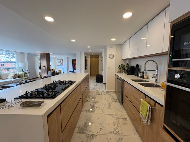 Apartamento de 3 alcobas en venta en Chapinero, Bogotá, 226 m² · foto 5 de 24