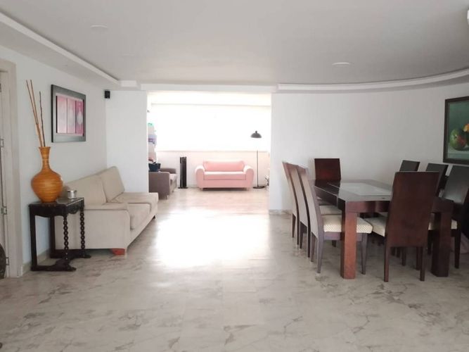 Apartamento de 3 alcobas en venta en Altos Del Prado, Barranquilla, 223 m² · foto 10 de 21