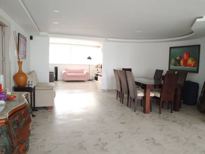 Apartamento de 3 alcobas en venta en Altos Del Prado, Barranquilla, 223 m² · foto 12 de 21