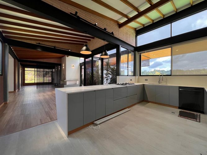 Casa de 3 alcobas en venta en Pantanillo, El Retiro, 384 m² · foto 6 de 20
