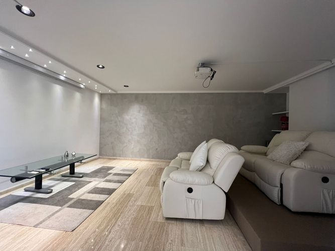 Apartamento de 4 alcobas en arriendo en El Poblado, Medellín, 265 m² · foto 5 de 19