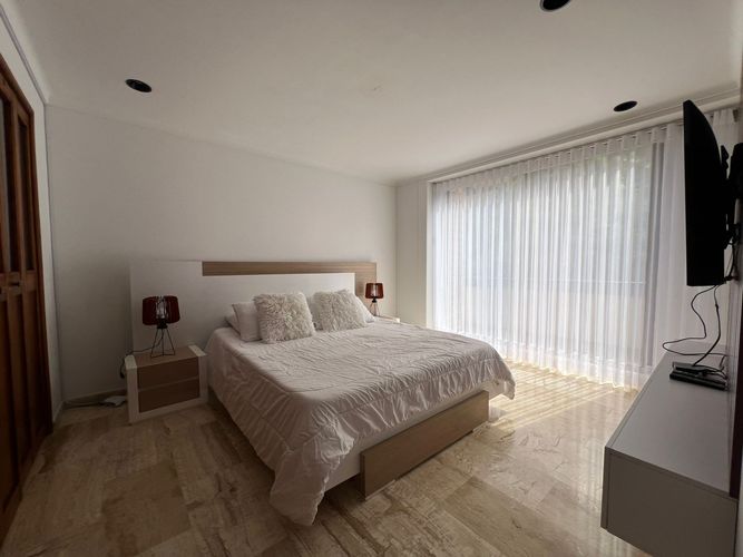 Apartamento de 4 alcobas en arriendo en El Poblado, Medellín, 265 m² · foto 6 de 19