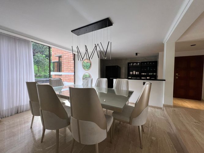 Apartamento de 4 alcobas en arriendo en El Poblado, Medellín, 265 m² · foto 7 de 19