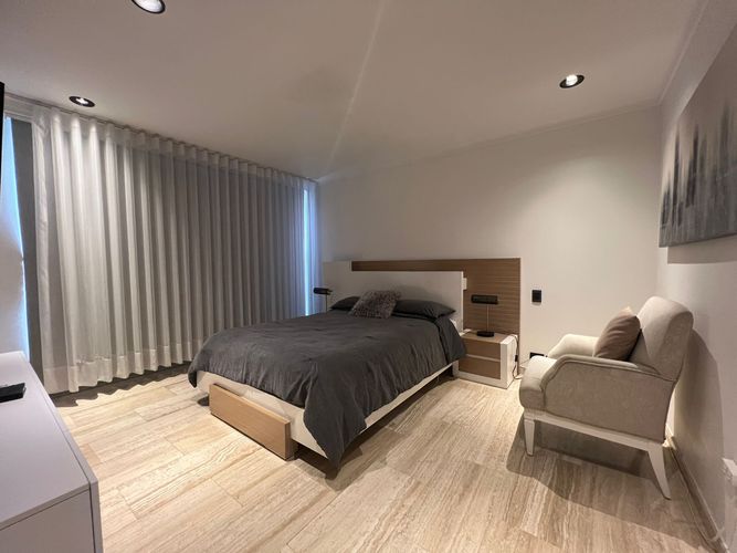 Apartamento de 4 alcobas en arriendo en El Poblado, Medellín, 265 m² · foto 8 de 19