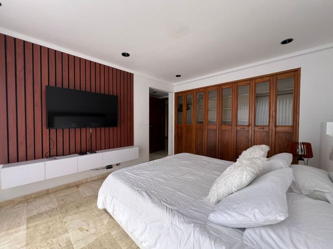Apartamento de 4 alcobas en arriendo en El Poblado, Medellín, 265 m² · foto 11 de 19