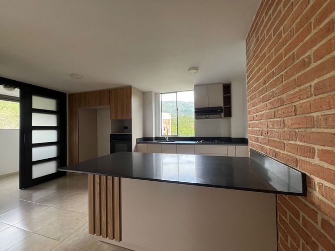 Apartamento de 3 alcobas en venta en El Poblado, Medellín, 120 m² · foto 5 de 19