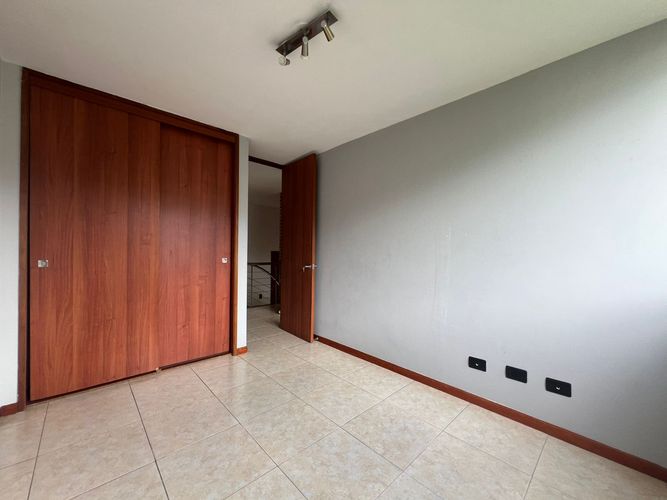 Apartamento de 3 alcobas en venta en El Poblado, Medellín, 120 m² · foto 14 de 19