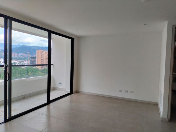 Apartamento de 3 alcobas en arriendo en El Poblado, Medellín, 80 m² · foto 1 de 16