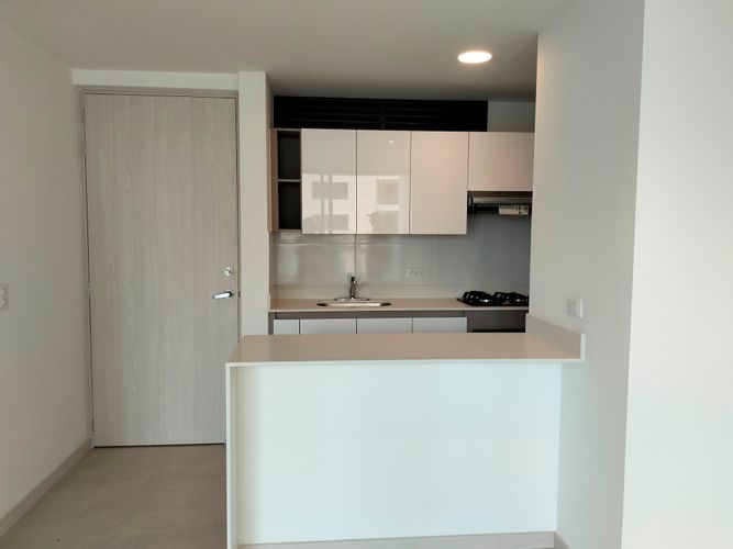 Apartamento de 3 alcobas en arriendo en El Poblado, Medellín, 80 m² · foto 4 de 16