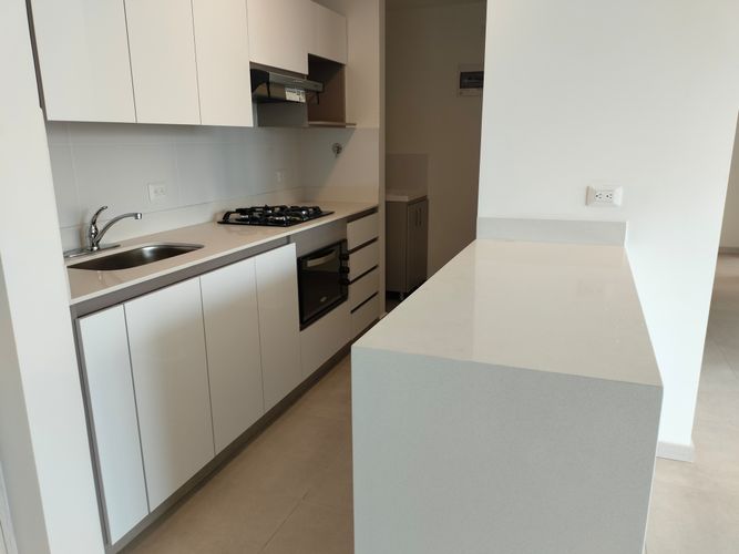 Apartamento de 3 alcobas en arriendo en El Poblado, Medellín, 80 m² · foto 5 de 16