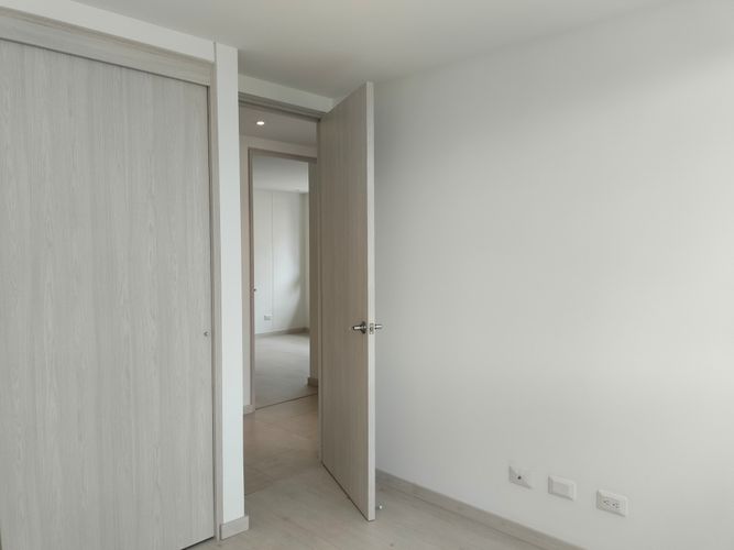 Apartamento de 3 alcobas en arriendo en El Poblado, Medellín, 80 m² · foto 9 de 16