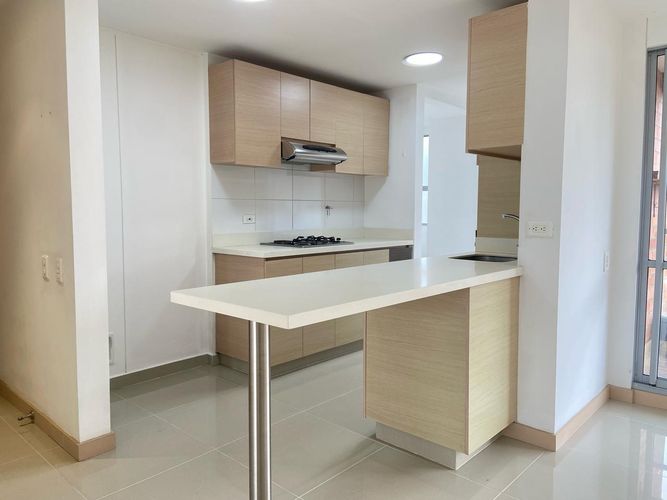 Apartamento de 3 alcobas en venta en San Jose, Sabaneta, 124 m² · foto 4 de 19