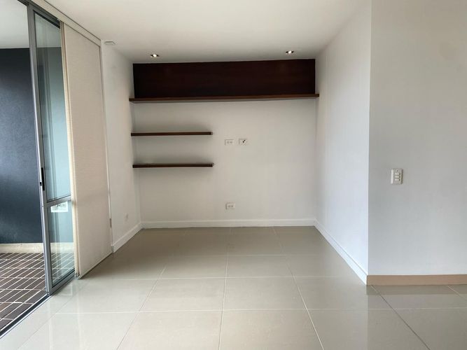 Apartamento de 3 alcobas en venta en San Jose, Sabaneta, 124 m² · foto 7 de 19