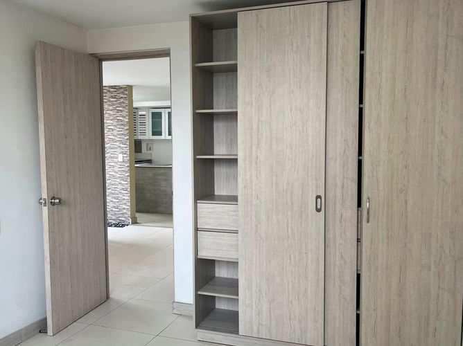 Apartamento de 3 alcobas en arriendo en El Poblado, Medellín, 118 m² · foto 12 de 19