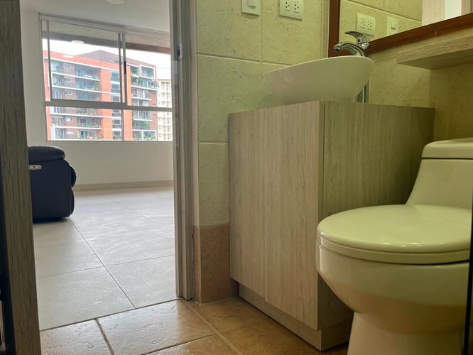 Apartamento de 3 alcobas en arriendo en El Poblado, Medellín, 118 m² · foto 15 de 19