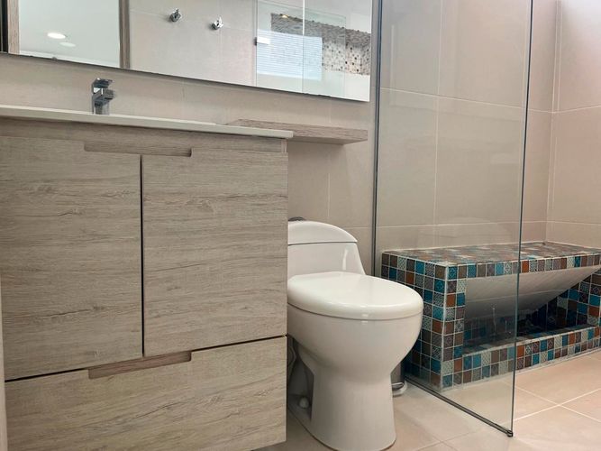 Apartamento de 3 alcobas en arriendo en El Poblado, Medellín, 118 m² · foto 17 de 19