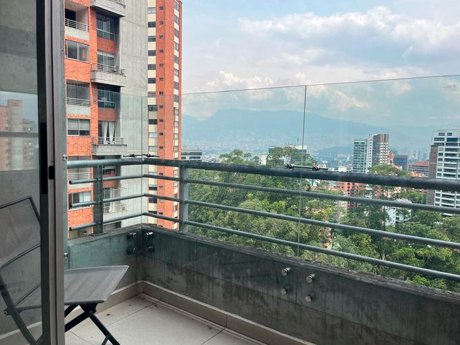 Apartamento de 3 alcobas en arriendo en El Poblado, Medellín, 118 m² · foto 18 de 19