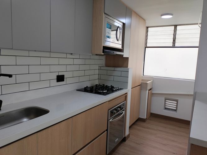 Apartamento de 3 alcobas en arriendo en El Poblado, Medellín, 74 m² · foto 4 de 17