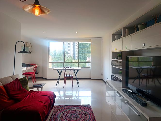 Apartamento de 1 alcoba en arriendo en Las Lomas, Medellín, 50 m² · foto 2 de 17