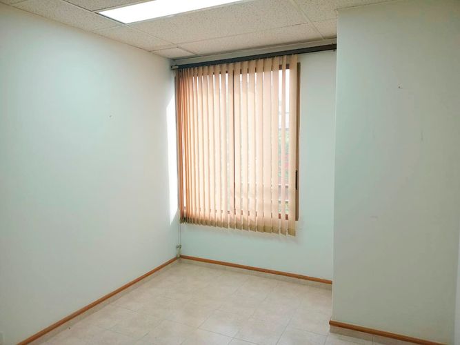 Oficina en arriendo en El Poblado, Medellín, 38 m² · foto 3 de 7