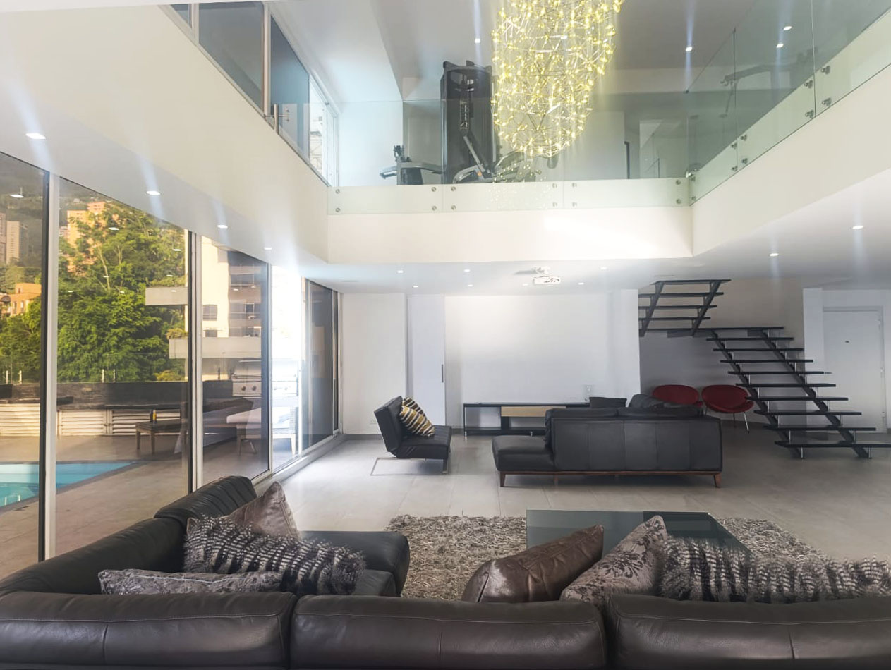 Apartamento en arriendo en El Poblado, Medellín · foto 2 de 20