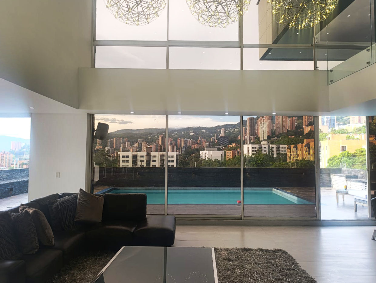 Apartamento en arriendo en El Poblado, Medellín · foto 3 de 20