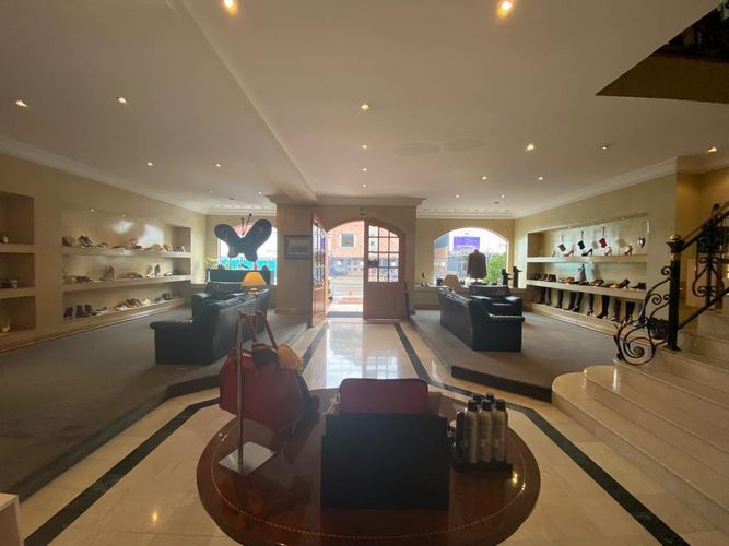 Casa de 7 alcobas en venta en San Patricio, Bogotá, 479 m² · foto 7 de 24