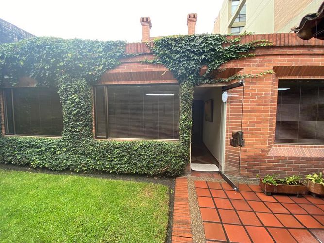 Casa de 7 alcobas en venta en San Patricio, Bogotá, 479 m² · foto 12 de 24