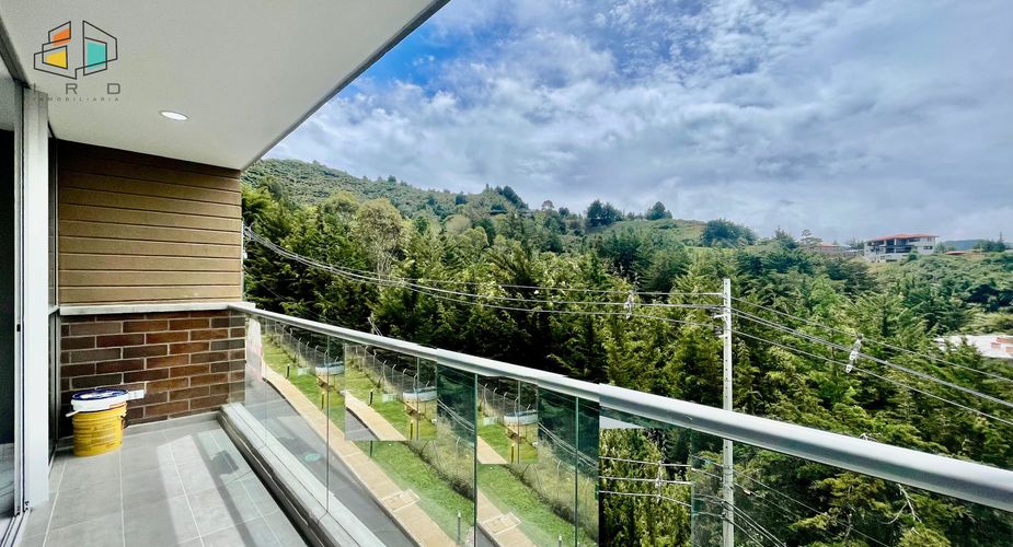Apartamento de 2 alcobas en venta en La Ceja, 65 m² · foto 2 de 21