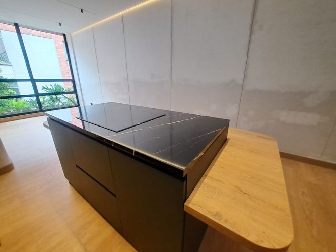 Apartamento de 1 alcoba en venta en Chico Norte, Bogotá, 53 m² · foto 15 de 24