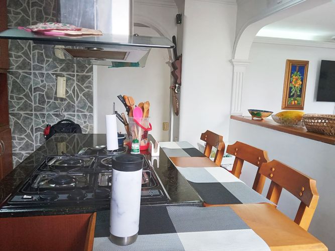 Apartamento de 3 alcobas en venta en El Poblado, Medellín, 100 m² · foto 7 de 16