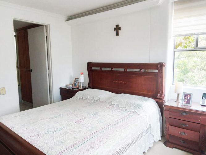 Apartamento de 3 alcobas en venta en El Poblado, Medellín, 100 m² · foto 8 de 16