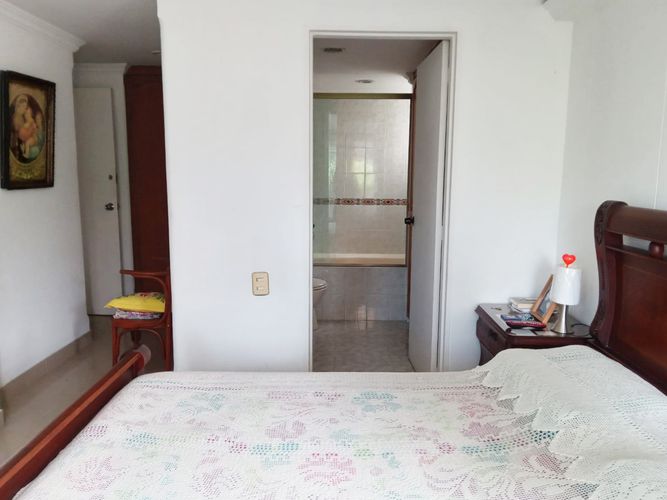 Apartamento de 3 alcobas en venta en El Poblado, Medellín, 100 m² · foto 10 de 16