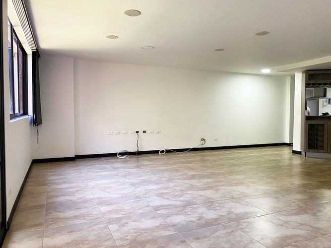 Apartamento de 4 alcobas en arriendo en El Poblado, Medellín, 165 m² · foto 3 de 18