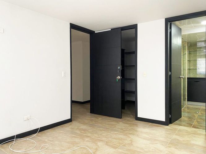 Apartamento de 4 alcobas en arriendo en El Poblado, Medellín, 165 m² · foto 9 de 18