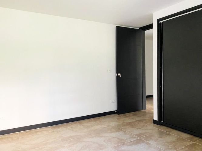 Apartamento de 4 alcobas en arriendo en El Poblado, Medellín, 165 m² · foto 12 de 18
